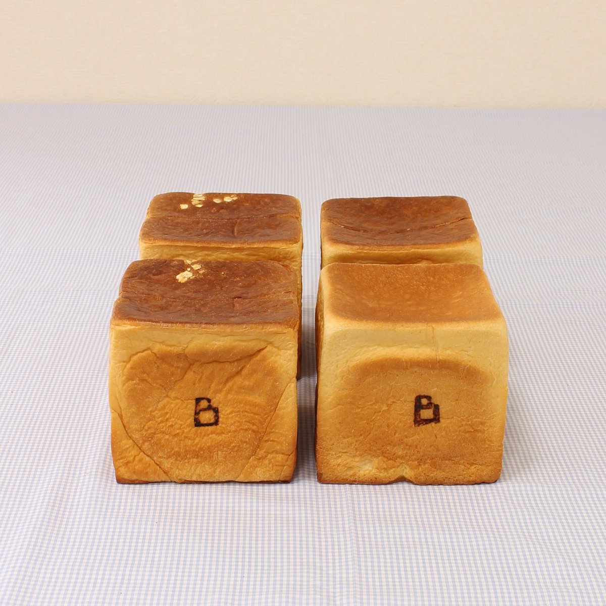 大きなパン CUBE the Bakery (@cubethebakery) • Instagram photos and videos