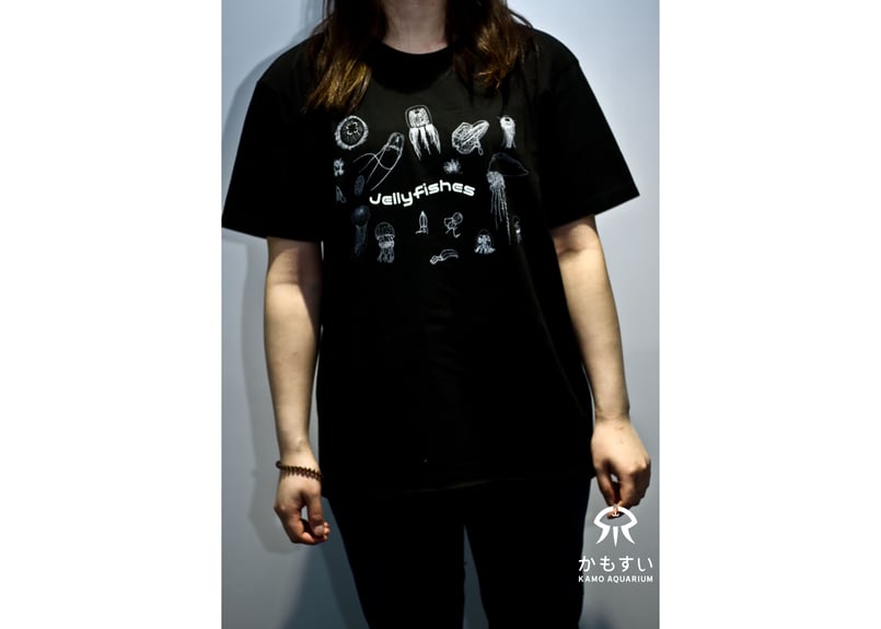 飼育員の暴走シリーズ第3弾！】自画自賛Tシャツ Jellyfishes | 海月