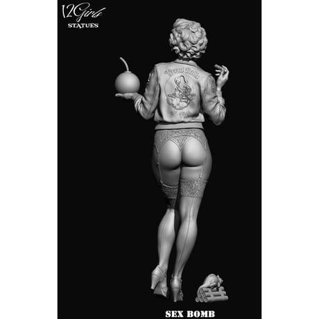 1:12 BOMB GIRL
