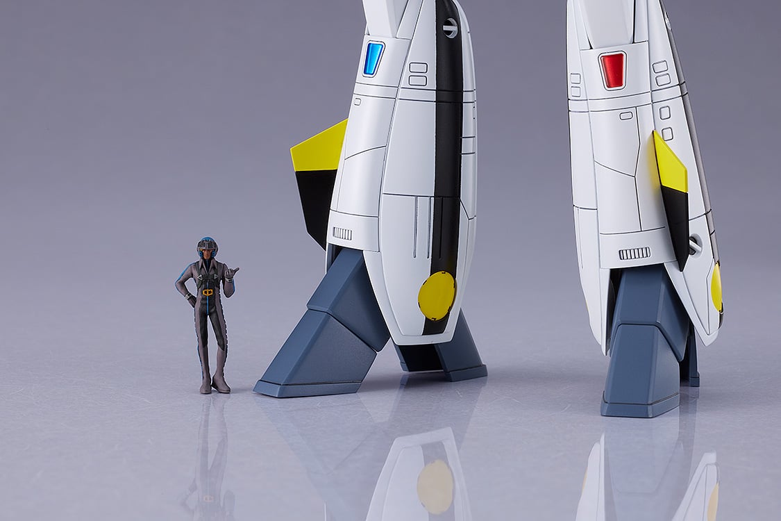 PLAMAX 1/72 バトロイドバルキリー（ロイ・フォッカー機）【完成品】 PLAMAX PX10 1/72 VF-1S バトロイドバルキリー ロイ・フォッカー