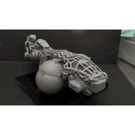 1:20 GOLDFISH LANDBUSTER