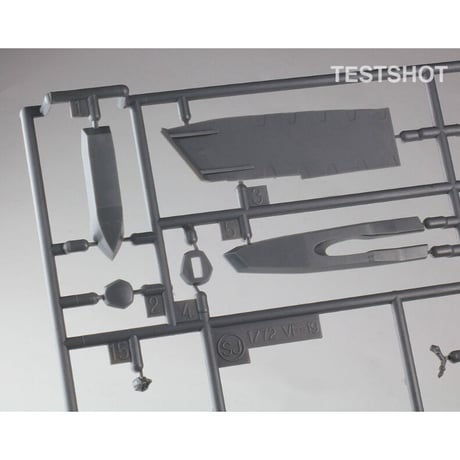 1:72 VF-19EF/A イサム・スペシャル “マクロスF” ISAMU SPECIAL "MACROSS FRONTIER"