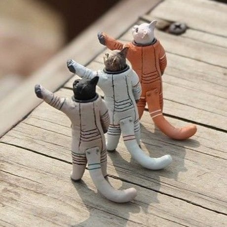宇宙服ネコ 「たんぽぽ」TAMPOPO