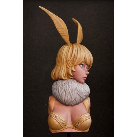 深夜の蛾嬢 LADY MOTH OF THE DAWN BUST