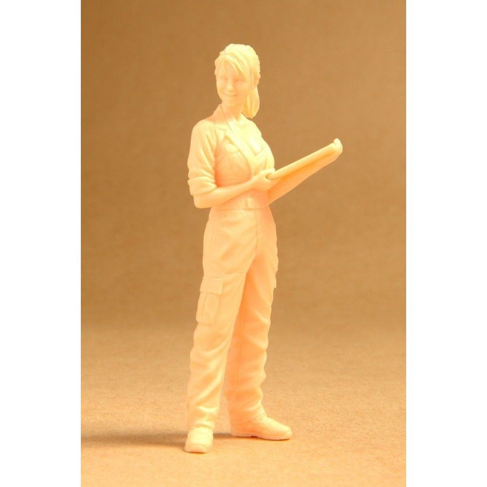 ブリックワークス　マルティナ技士　1/20 台座付き　完成品 ブリックワークス マルティナ技士 1/20 台座付き 完成品