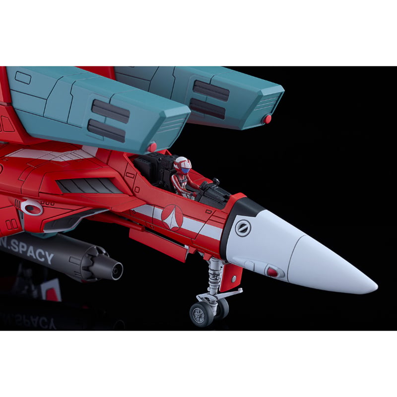 SHIPPING AT DEC] PLAMAX 1:72 VF-1J スーパーファイターバル