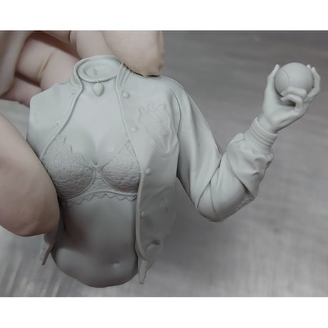 1:10 25TH TEAM GIRL BUST