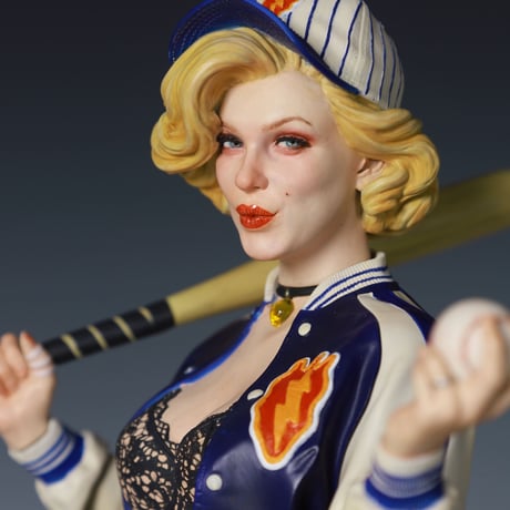 1:10 25TH TEAM GIRL BUST