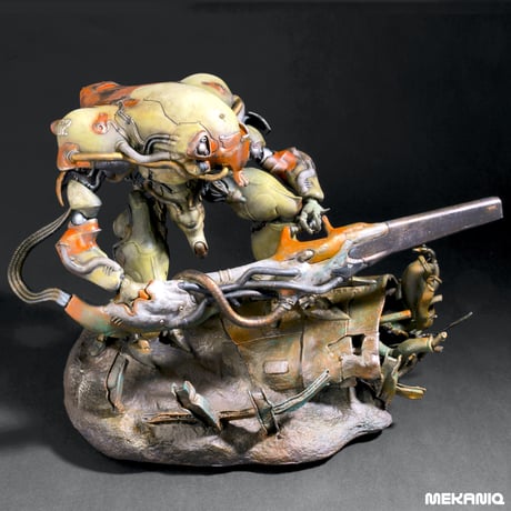 1: 72 AURONIX