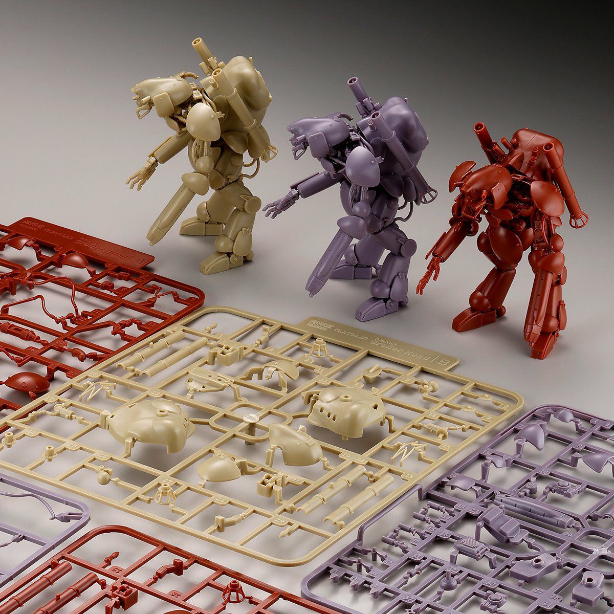 海洋堂 1/35 グローサーフント　マスカレード　黄　完成品マシーネンクリーガー 海洋堂 1/35 グローサーフント マスカレード 黄 完成品