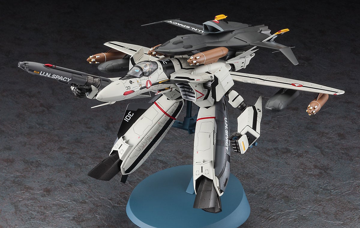 Amazon.com: Hasegawa 1/72 VF-0A/S w/Ghost : Arts, Crafts