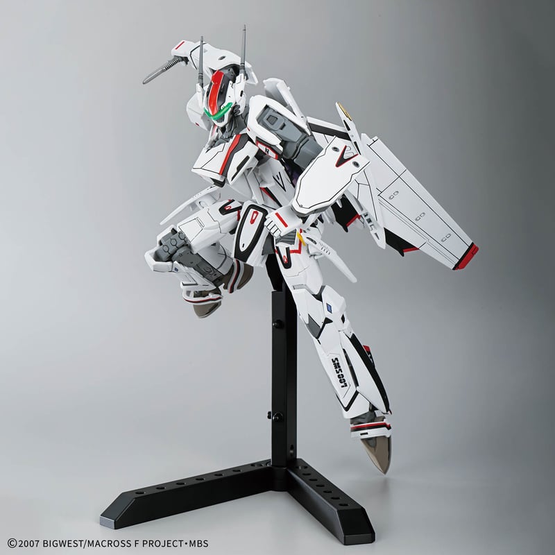 HG 1:100 VF-25F MESSIAH VALKYRIE (ALTO CUSTOM)
