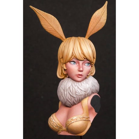 深夜の蛾嬢 LADY MOTH OF THE DAWN BUST