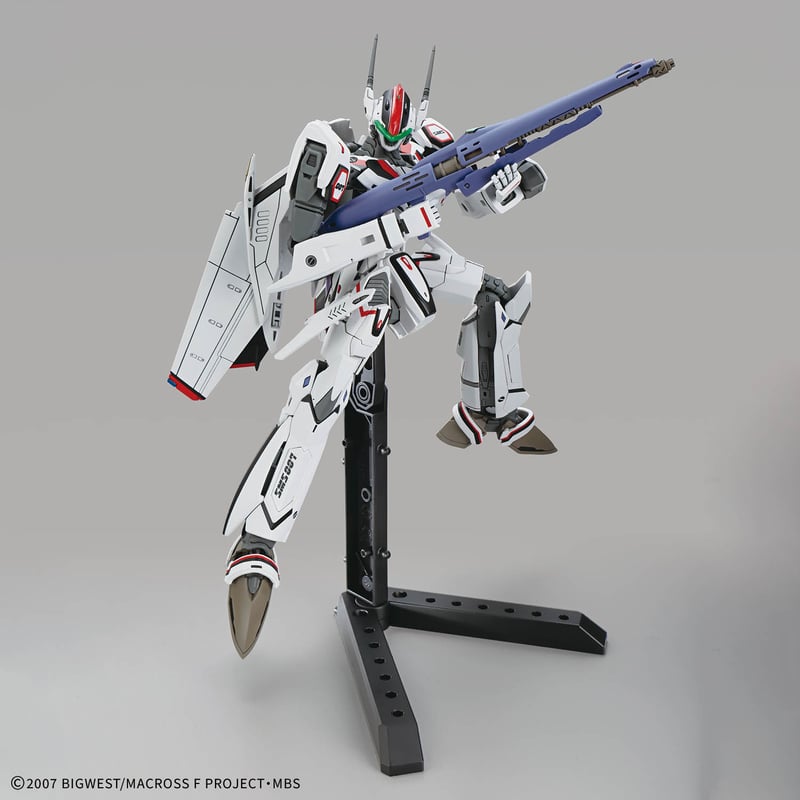 HG 1:100 VF-25F MESSIAH VALKYRIE (ALTO CUSTOM)