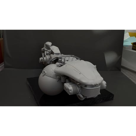 1:20 GOLDFISH LANDBUSTER