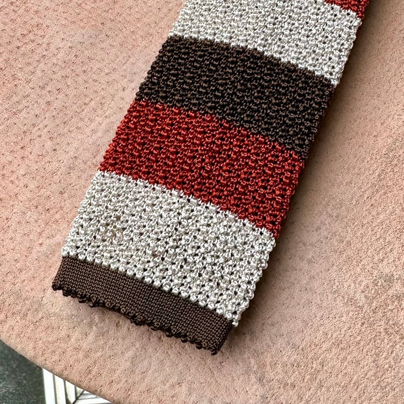 アスコット ボーダーニットタイ #オレンジ×ブラウン×エクリュ | Bon Vieux