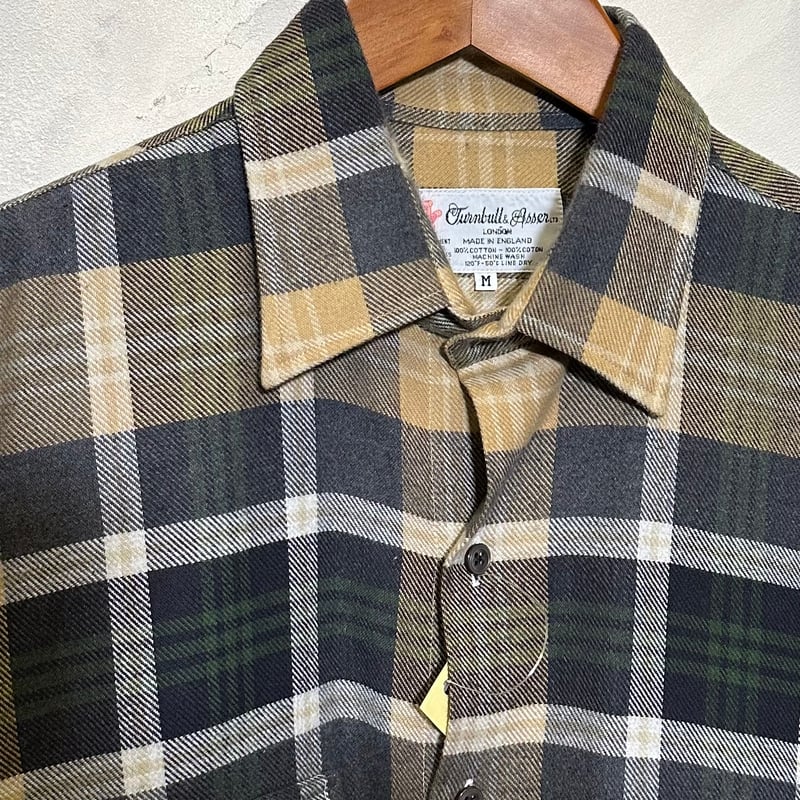 ターンブル&アッサー　長袖シャツ 39　MADE IN ENGLAND ターンブル&アッサー 長袖シャツ 39 MADE IN ENGLAND