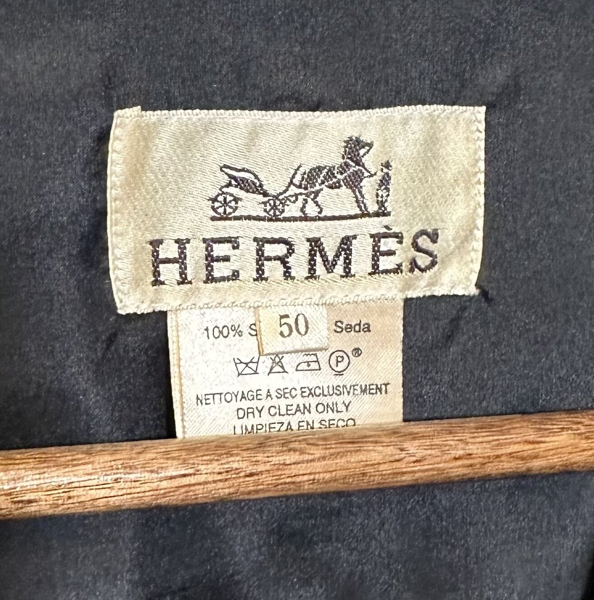 エルメスHERMES シルクベスト　落ち葉　フランス製　サイズ不明 エルメス シルクベスト | Bon Vieux