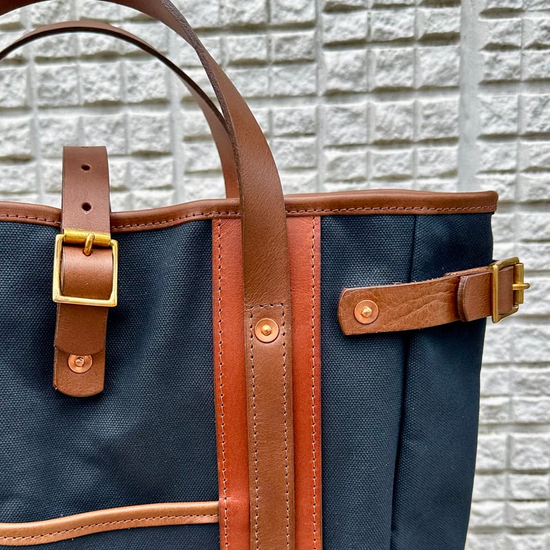 新品 KINGSLEY WALTERS STUDIO キャンバス トートバッグ 1年間愛用した＜KINGSLEY WALTERS STUDIO＞のトートバッグ
