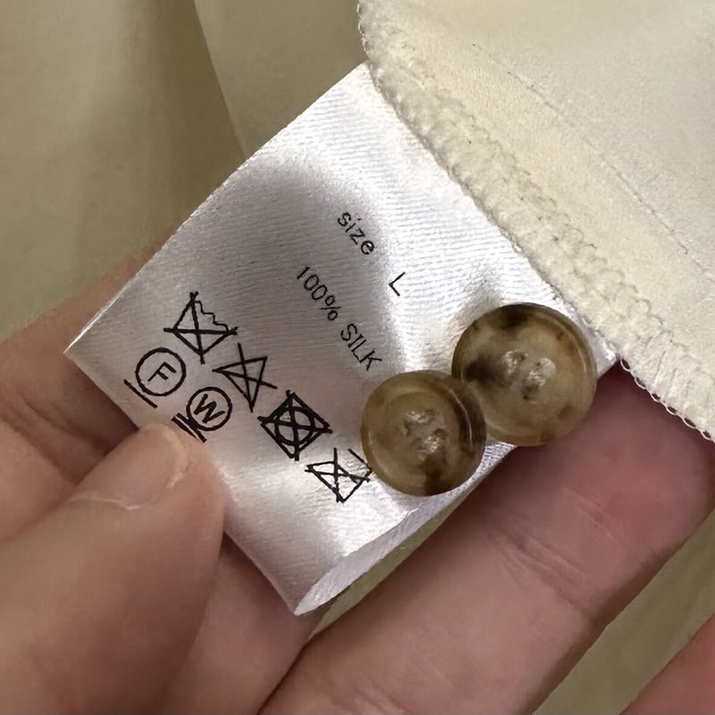 【夏素材】ジャンニヴィルサーチ メドューサ刻印　シルク混 52 XLサイズ　希少 楽天市場】【GIANNI VERSACE】ヴェルサーチ クラシカルデザイン