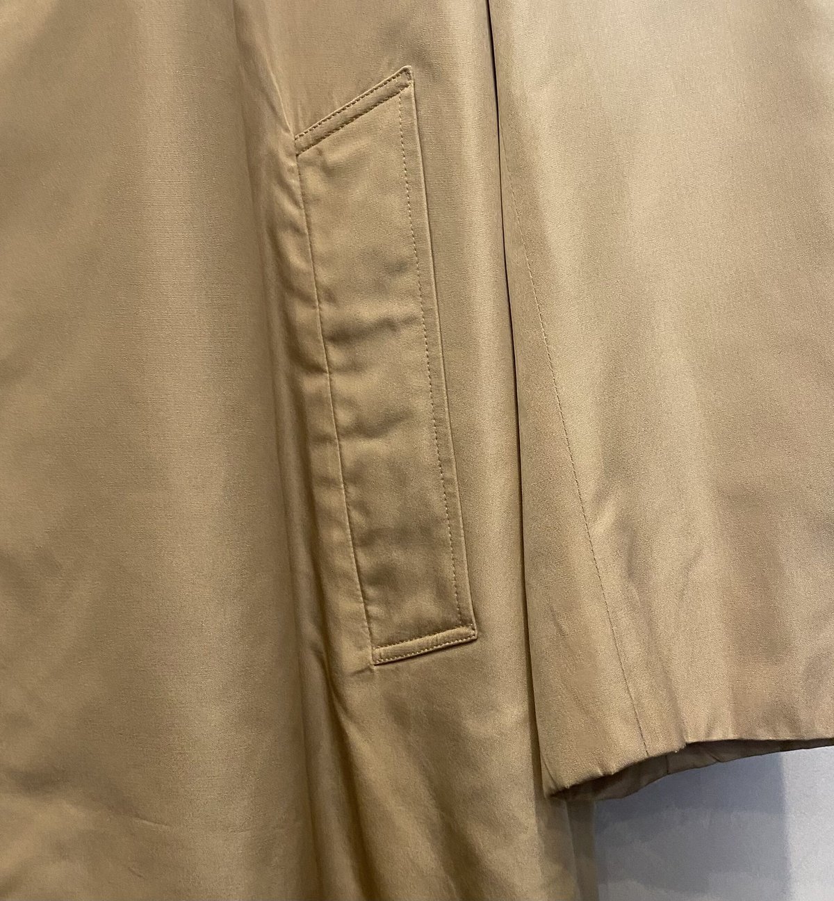 アクアスキュータム シルクバルカラーコート(スプリットラグラン