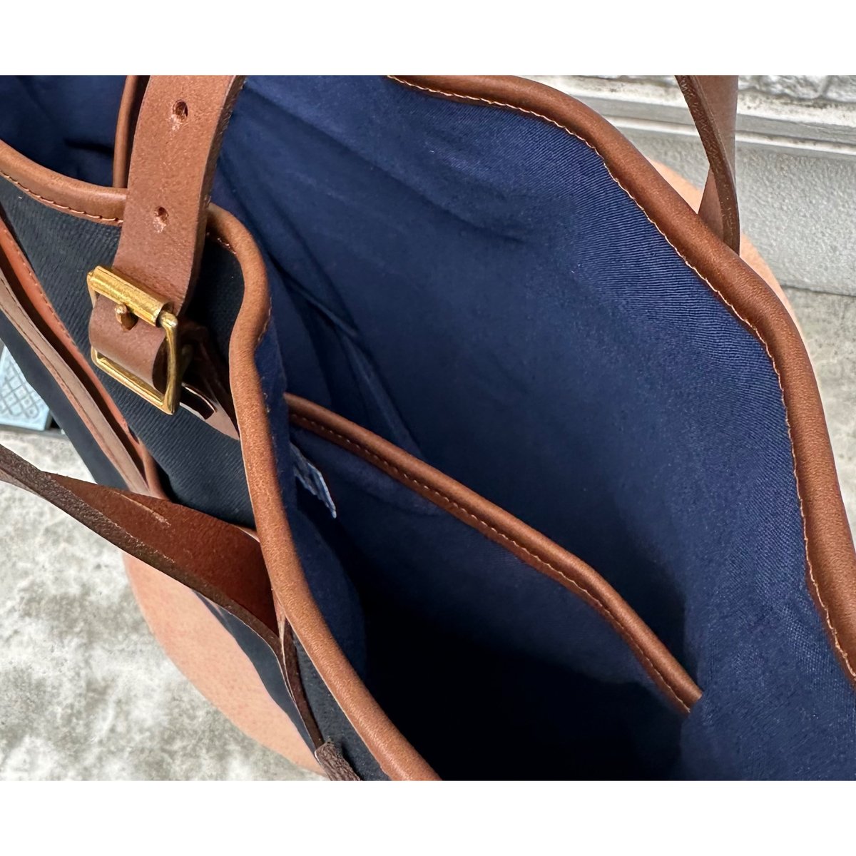 新品キングスレー ウォルターズ スタジオ キャンバス製トートバッグ　グリーン キングスレー ウォルターズ スタジオ トートバッグ | Bon Vieux