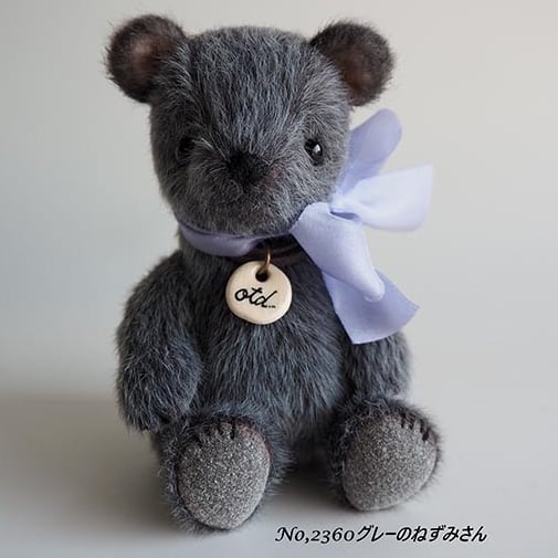 otd Karen bear / グレーのねずみさん | AMULET