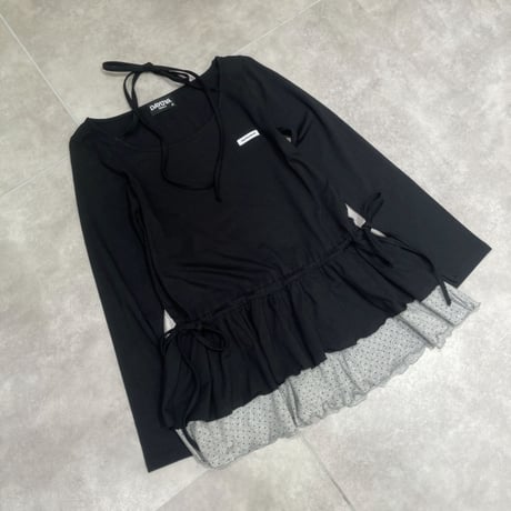 tag dot frill tops