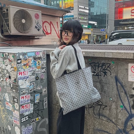spin logo dot tote