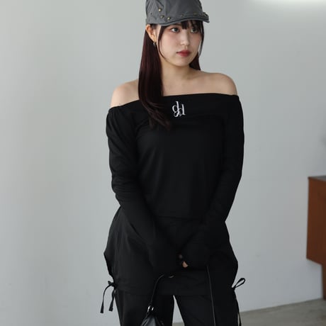 dds logo off  shoulder tops