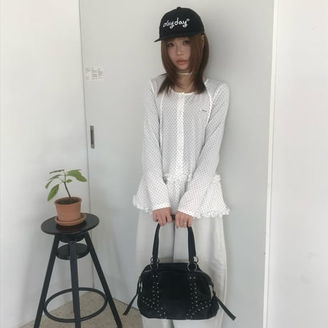 tag frill dot button tops
