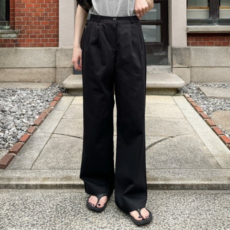 【SAMPLE SALE】cotton tuck pants