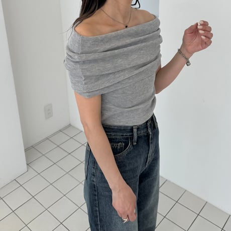 【SAMPLE SALE】half sleeve sheer off shoulder knit