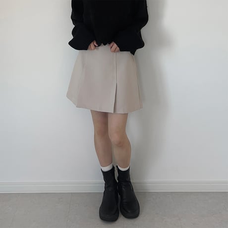 【SAMPLE SALE】box pleats mini skirt