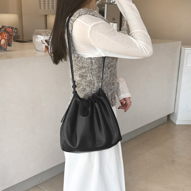 木村ペケさん　白黒ストライプ レザーバッグ１点もの NEW COLOR!!》one handle gather shoulder bag | L