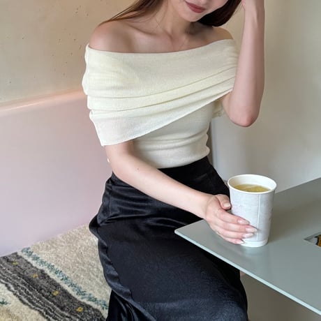 【SAMPLE SALE】half sleeve sheer off shoulder knit