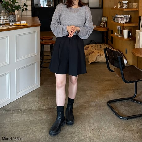 【SAMPLE SALE】high-waist tuck short pants