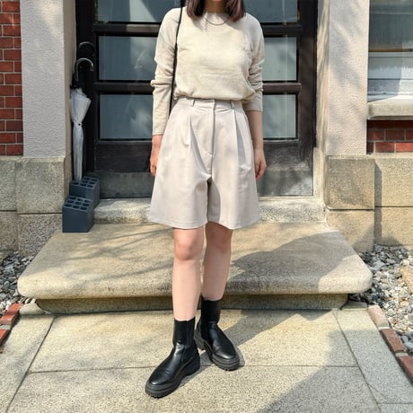 high-waist tuck half pants