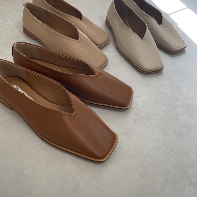 square flat shoes | LE MORE