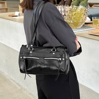 out pocket boston bag