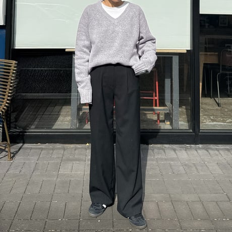 daily V neck knit