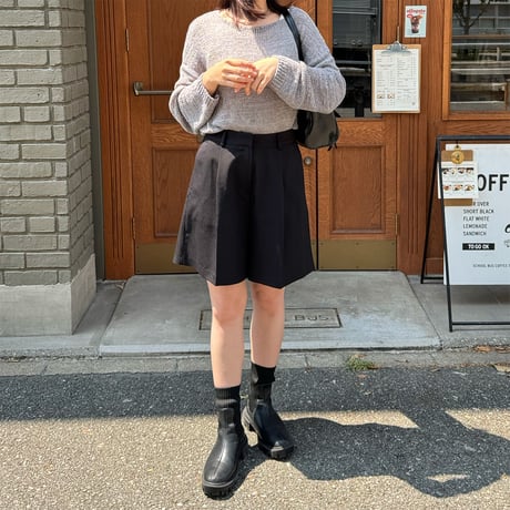 【SAMPLE SALE】high-waist tuck short pants