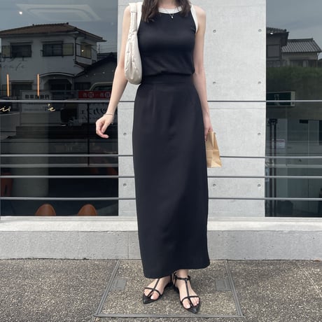 【SAMPLE SALE】narrow back slit skirt
