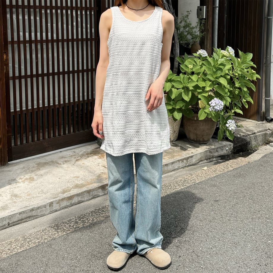68427f3ec99ac75a73c37931
