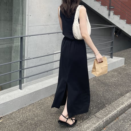 【SAMPLE SALE】narrow back slit skirt
