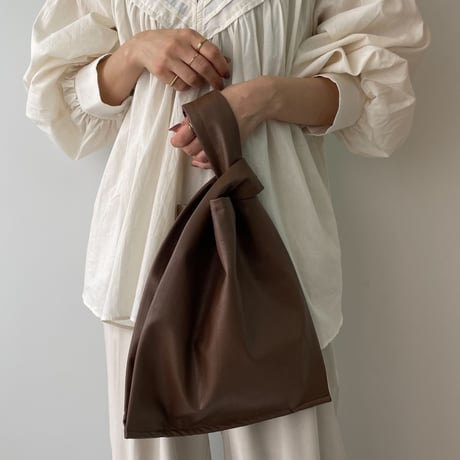 one handle square bag