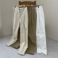 two tuck twill tapered pants