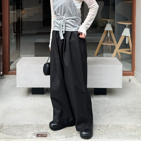 tuck balloon wide pants