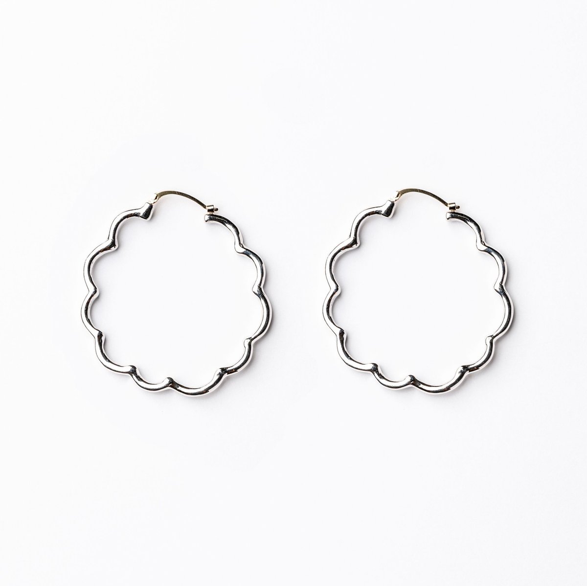 ミモザ フープ ピアス L /シルバー/KAORU | KAIRASHI Online Store