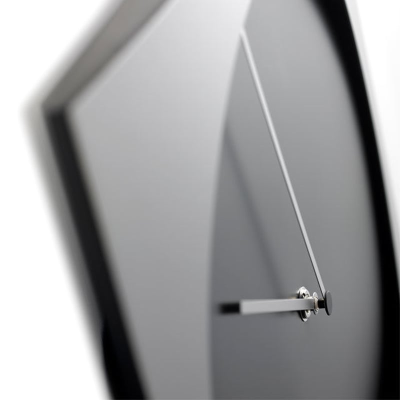 ジェイコブ・ジェンセン◇JACOB JENSEN 318◇ミニマル壁掛け時計  